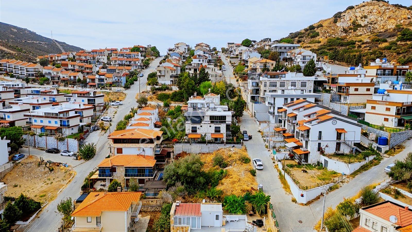 Yenifoça Burunucu'nda Deniz Manzaralı Satılık Villa Arsası - Görsel 11