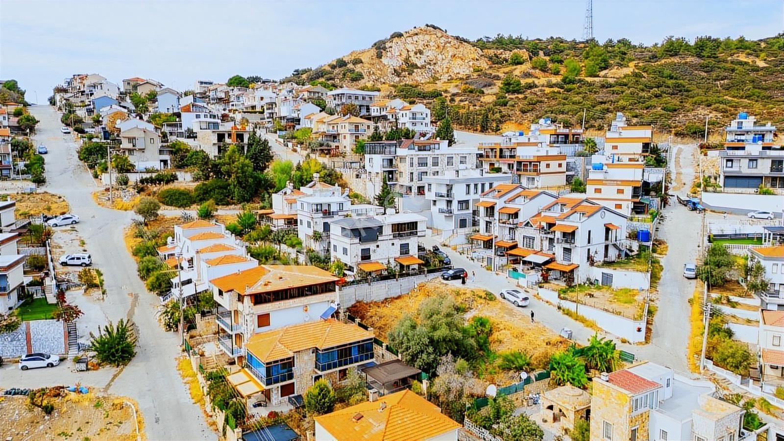 Yenifoça Burunucu'nda Deniz Manzaralı Satılık Villa Arsası - Görsel 10