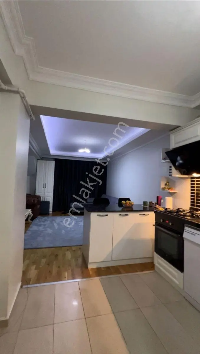Satılık Daire Bakırköy Ahmet Rasim Sokak Da 1+1 Daire - Görsel 3