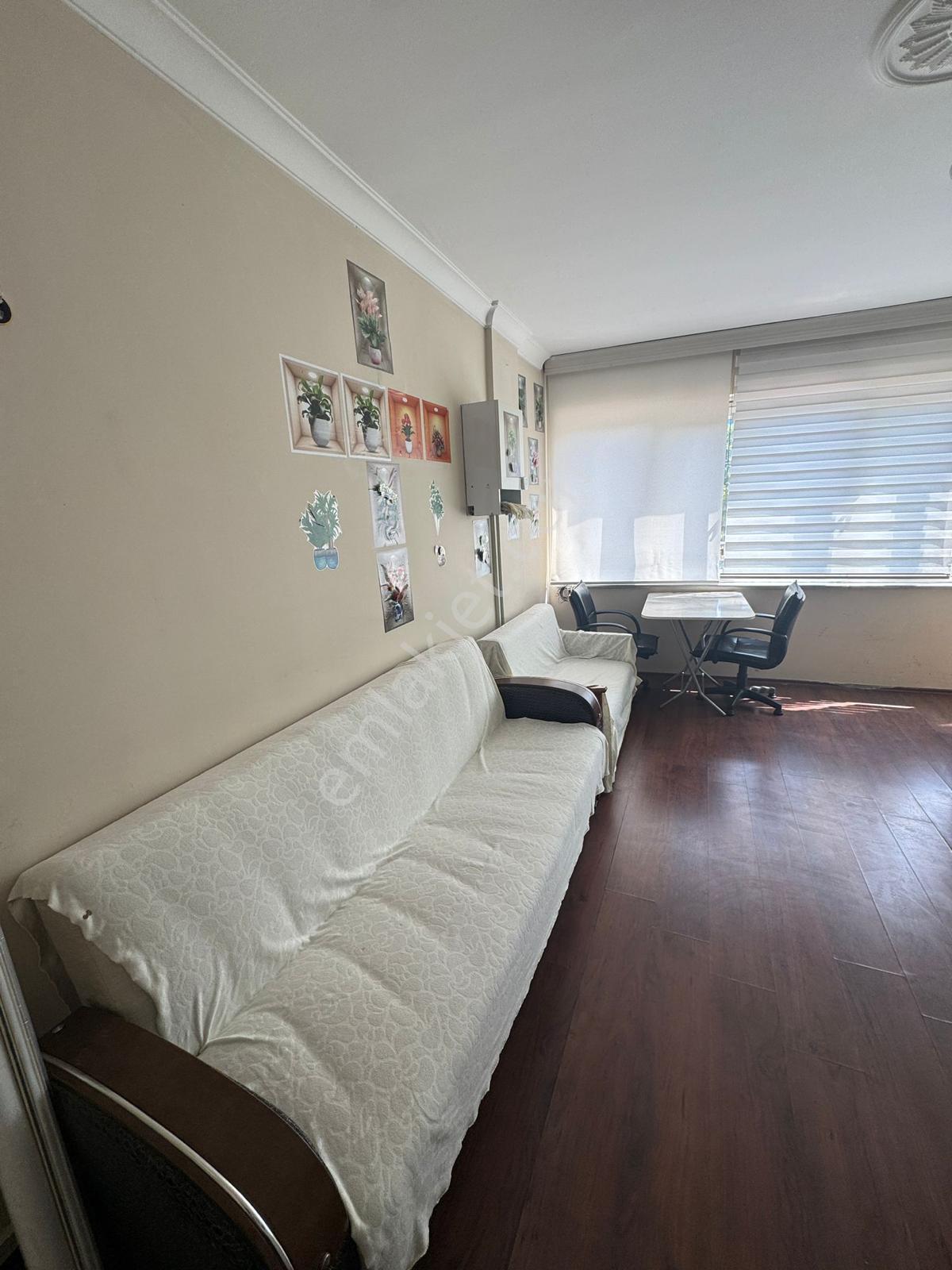 Kent Meydanı'nda Eşyalı Daire 1+1 Cadde Üzeri Merkezi Konum - Görsel 12