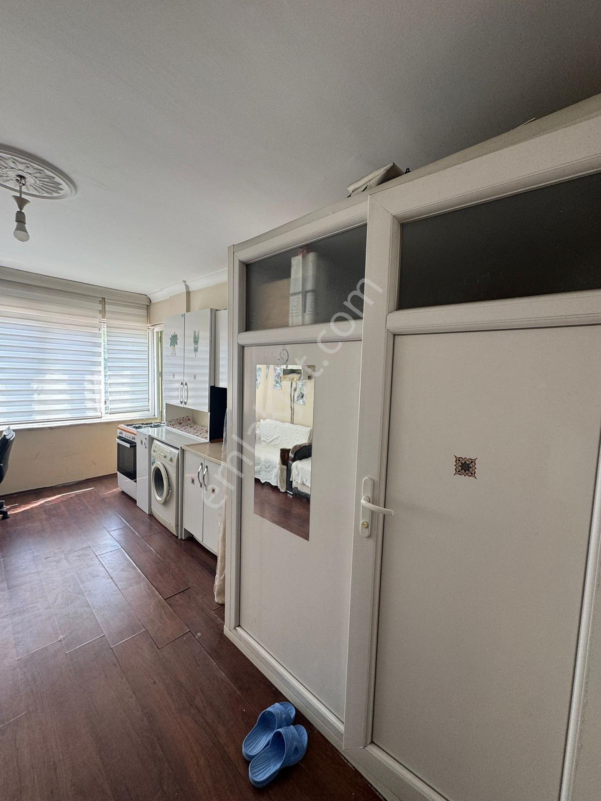 Kent Meydanı'nda Eşyalı Daire 1+1 Cadde Üzeri Merkezi Konum - Görsel 13