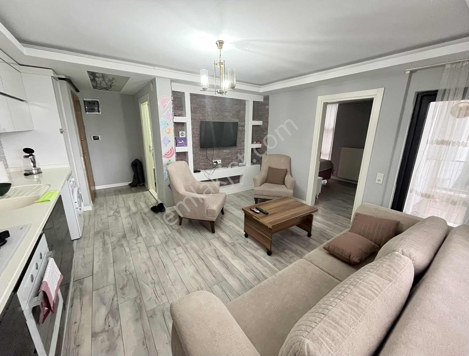 Bulut Emlak;bulvara Cephe Eşyalı Kiracılı İskanlı 1+1 Daire - Görsel 8