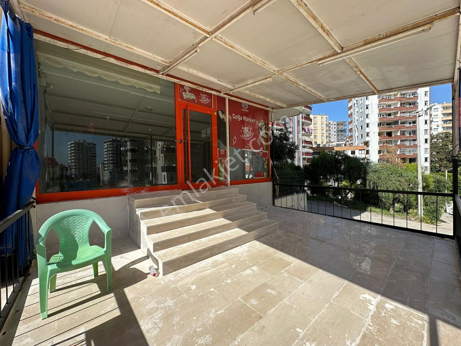 Sosyete Pazarı Cvr 100 M2+20 M2 Ön Kullanım/çok Amaçlı İşyeri !!