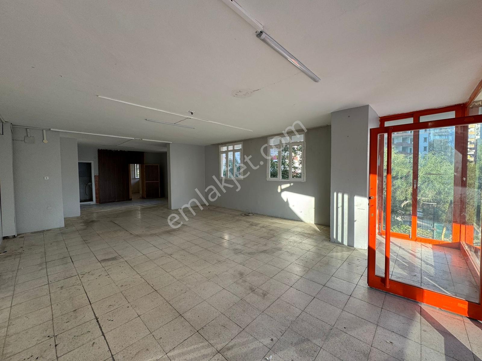 Sosyete Pazarı Cvr 100 M2+20 M2 Ön Kullanım/çok Amaçlı İşyeri !! - Görsel 5