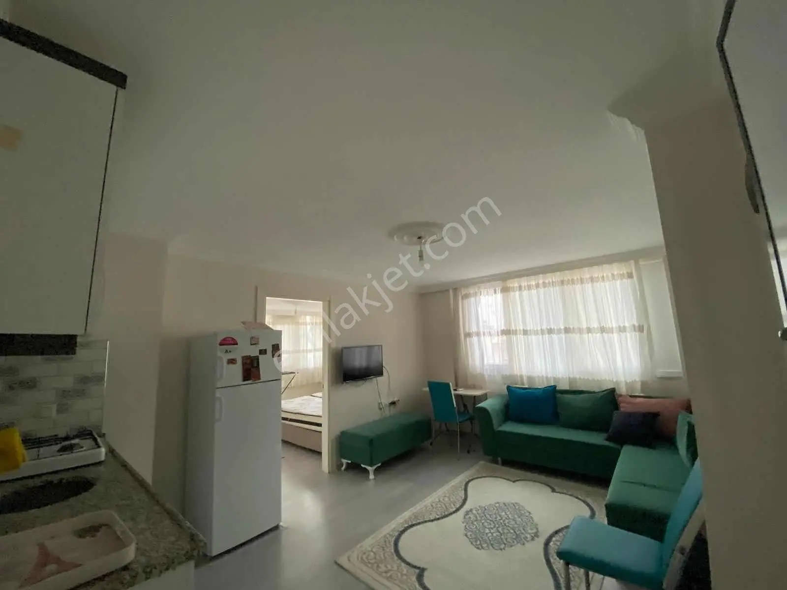 Kültür Kafeler Caddesine Yakın Full Eşyalı Katta 1+1 Kiralık - Görsel 3