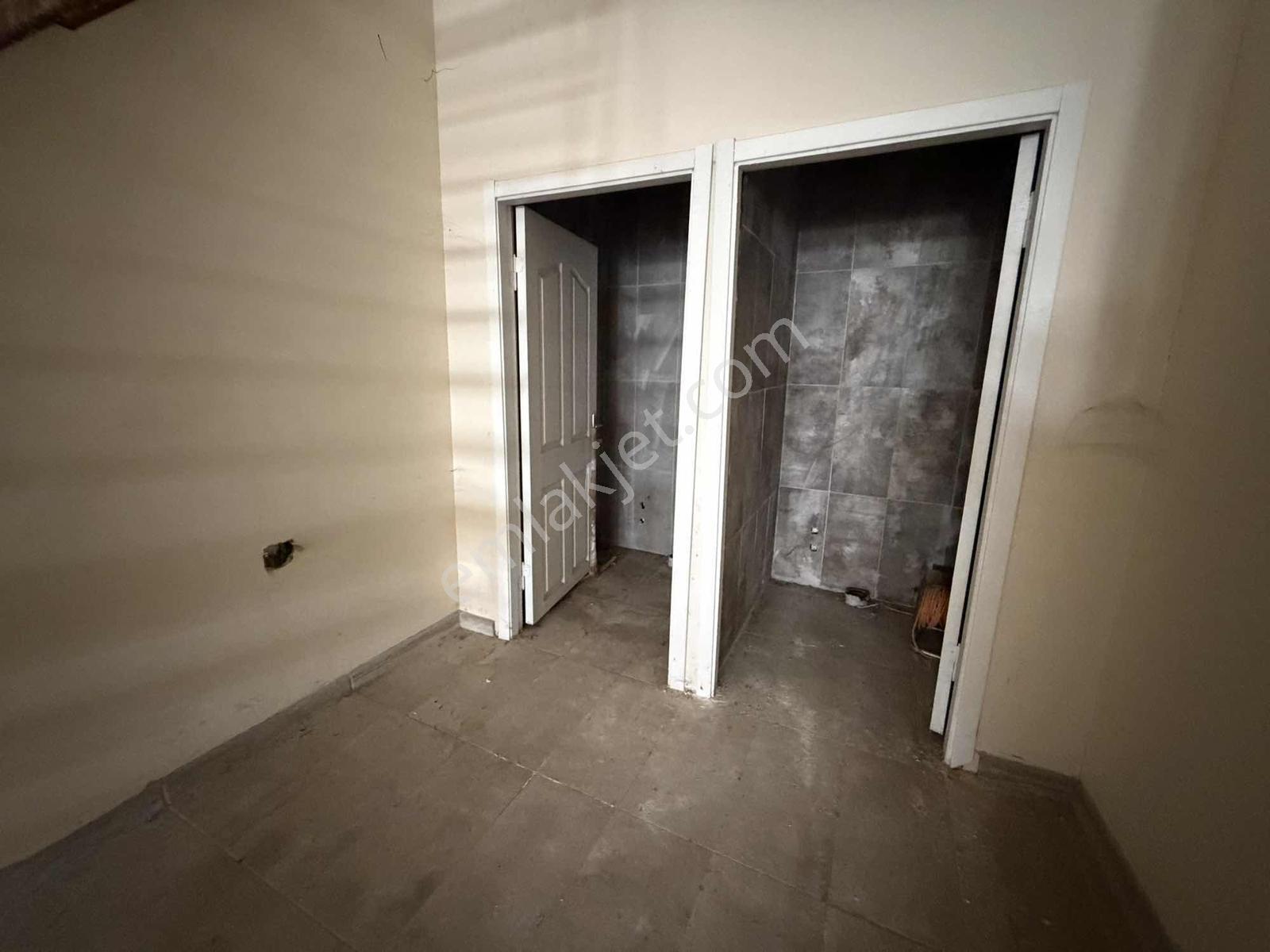 Maltepe Beşçeşmeler Meydanda Satılık İşyeri Bina - Görsel 13