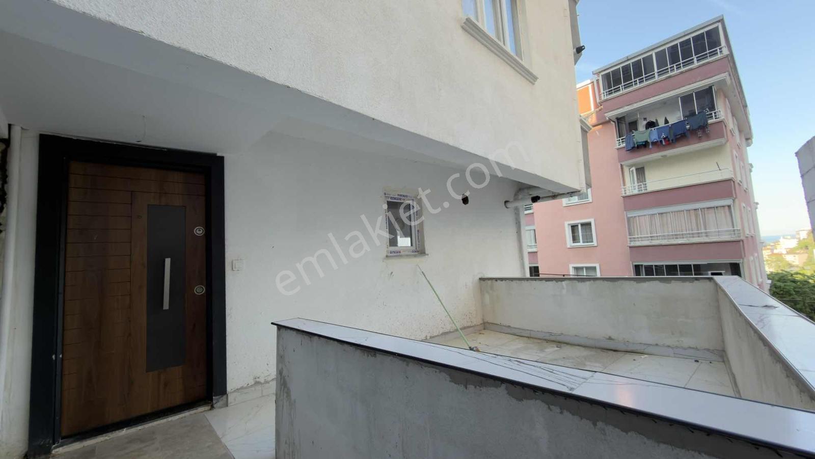 100m2 Salon Mutfak Ayrı 2+1 Eşyalı Karayollarında / Remax Gökhan - Görsel 15