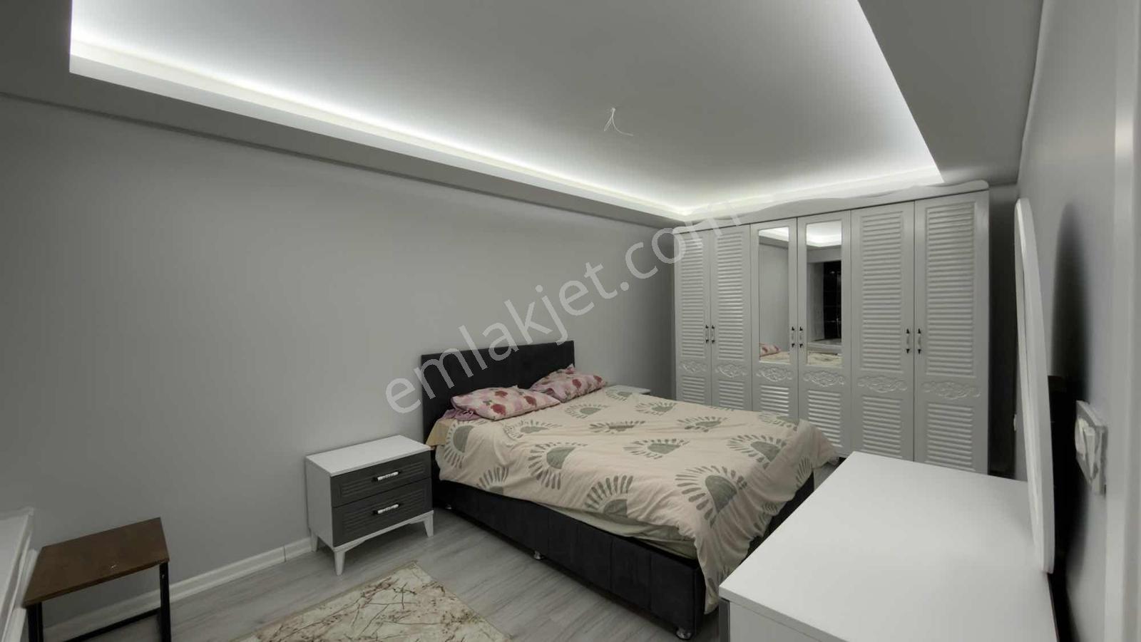 100m2 Salon Mutfak Ayrı 2+1 Eşyalı Karayollarında / Remax Gökhan - Görsel 31