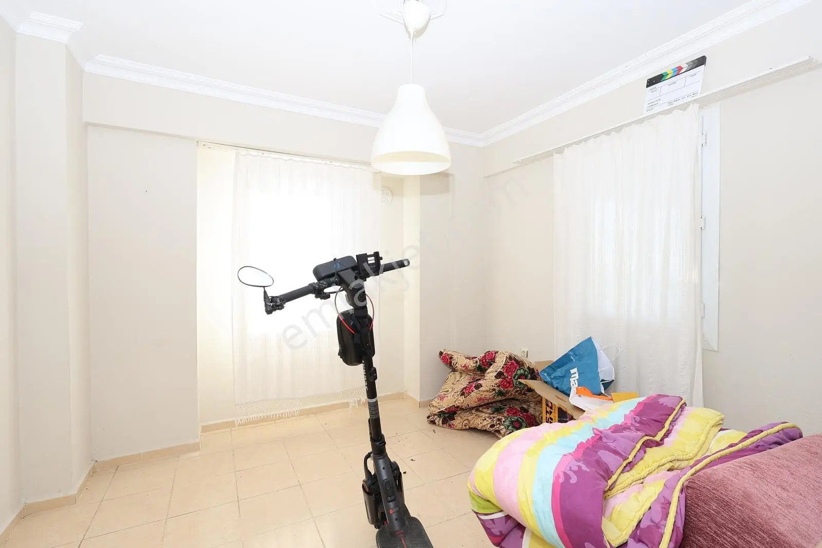 ️s-a-k-a-l-l-ı-dan Turgutreiste Merkeze Yakın Kiralık Daire - Görsel 3