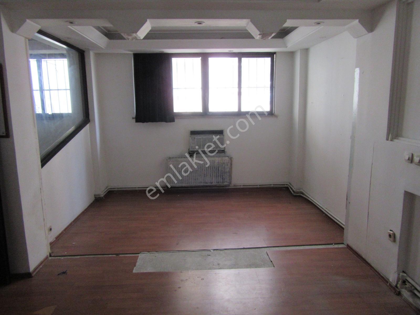 Emniyetevlerinde 280m2 Ters Dubleks Kiralık İşyeri - Görsel 15