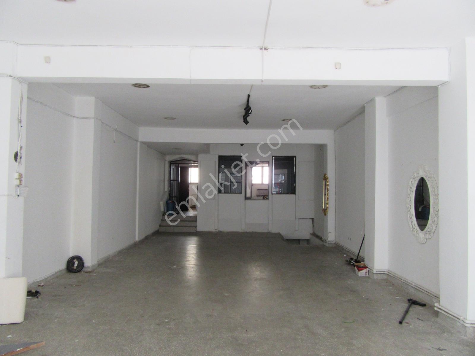 Emniyetevlerinde 280m2 Ters Dubleks Kiralık İşyeri
