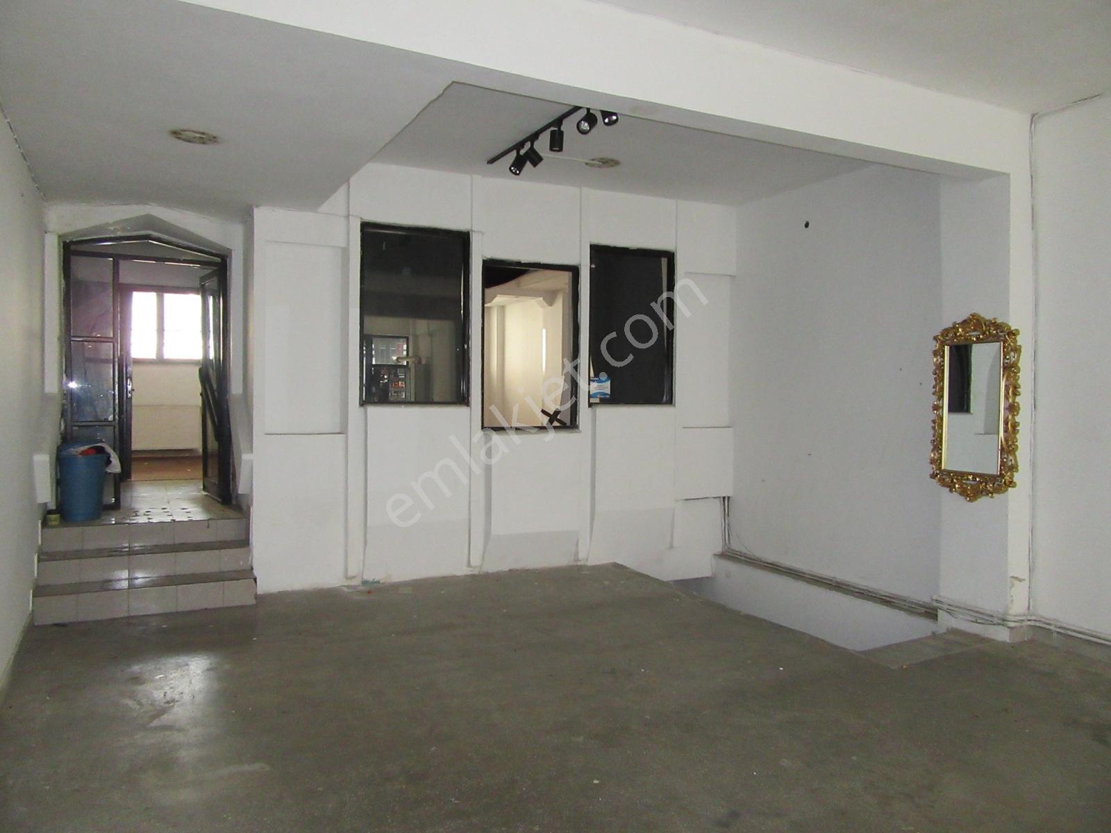 Emniyetevlerinde 280m2 Ters Dubleks Kiralık İşyeri - Görsel 12