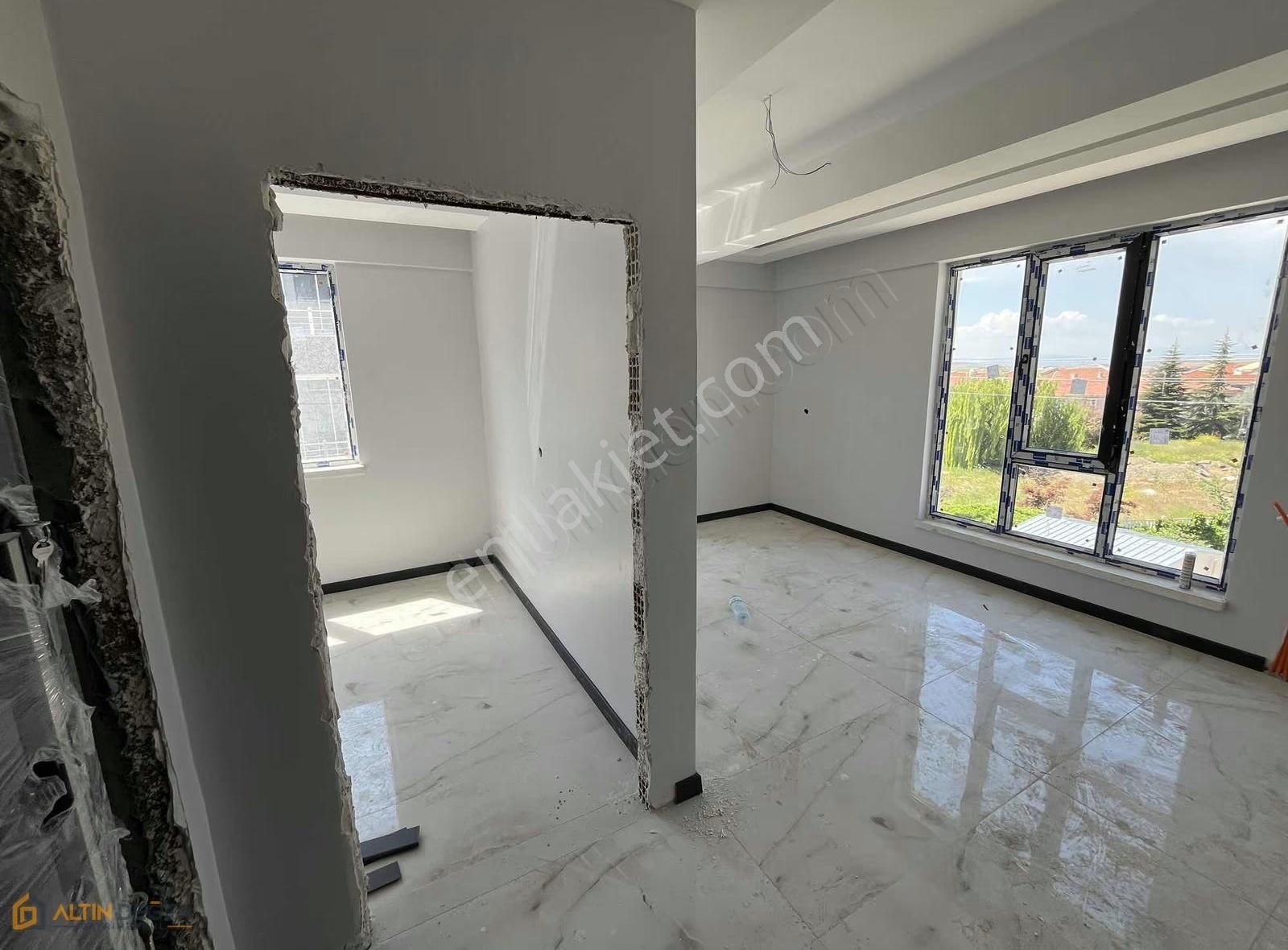 Diş Hastanesine Bitişik Satılık 1+1 Daire - Görsel 8