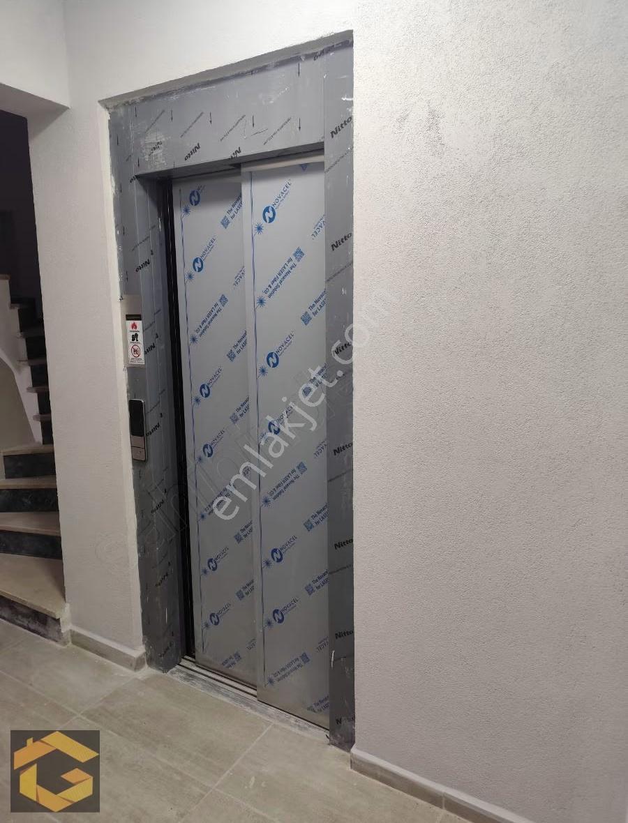 Kocamustafapaşa Merkezinde Sıfır 4+2 Dubleks Daire - Görsel 2