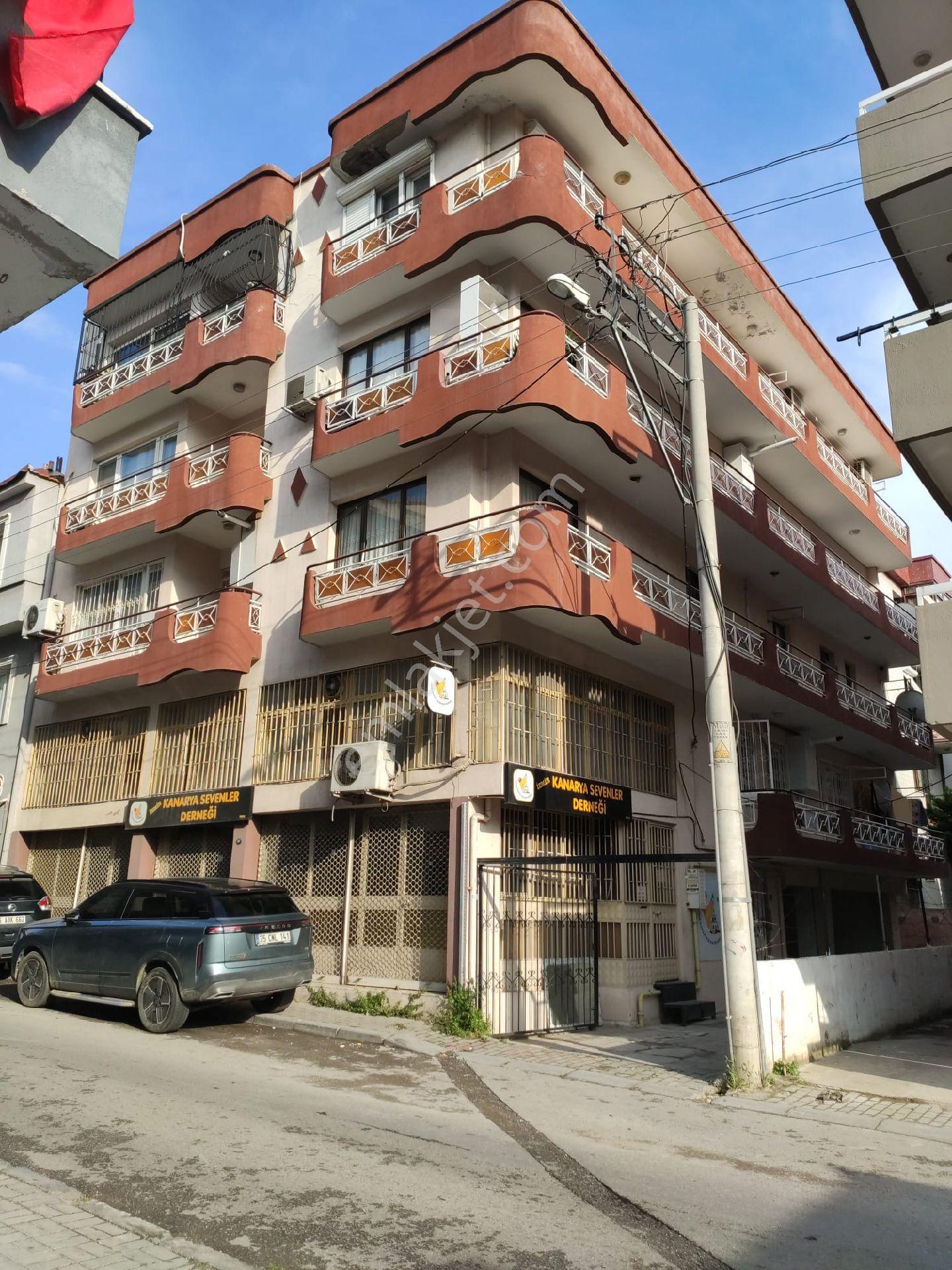 İzmir Konak Zafertepe Mah.de 3+1,doğalgazlı Bakımlı Ferah Kupon Daire.