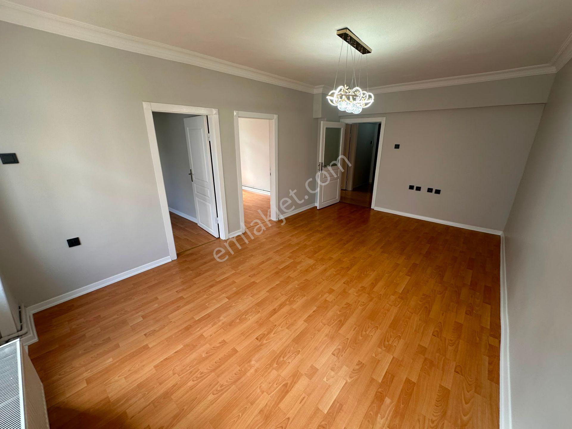 General Zeki Doğanda Natoyolu Yakını 3+1 Masrafsız 110m2 Daire - Görsel 17