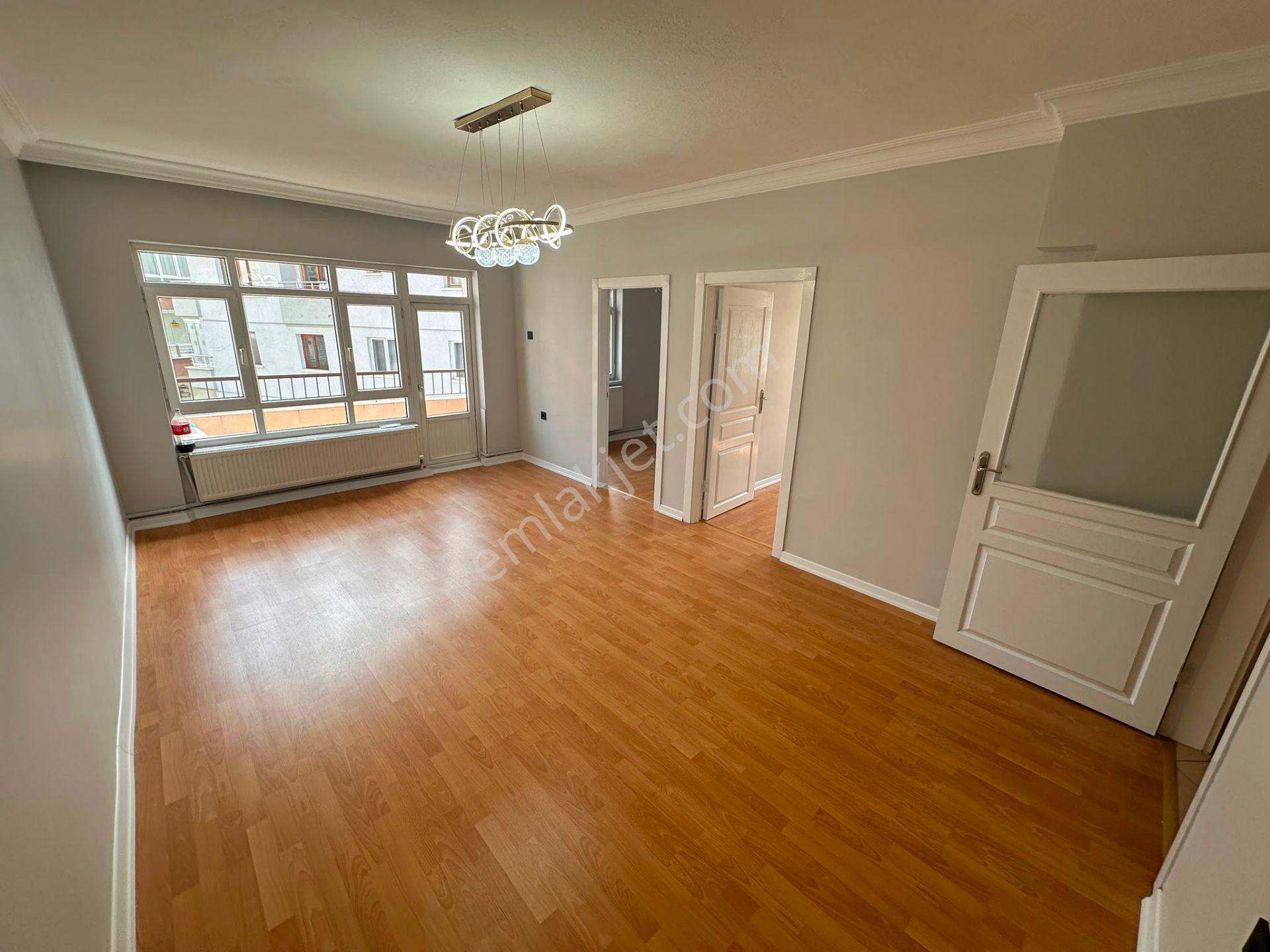 General Zeki Doğanda Natoyolu Yakını 3+1 Masrafsız 110m2 Daire - Görsel 14
