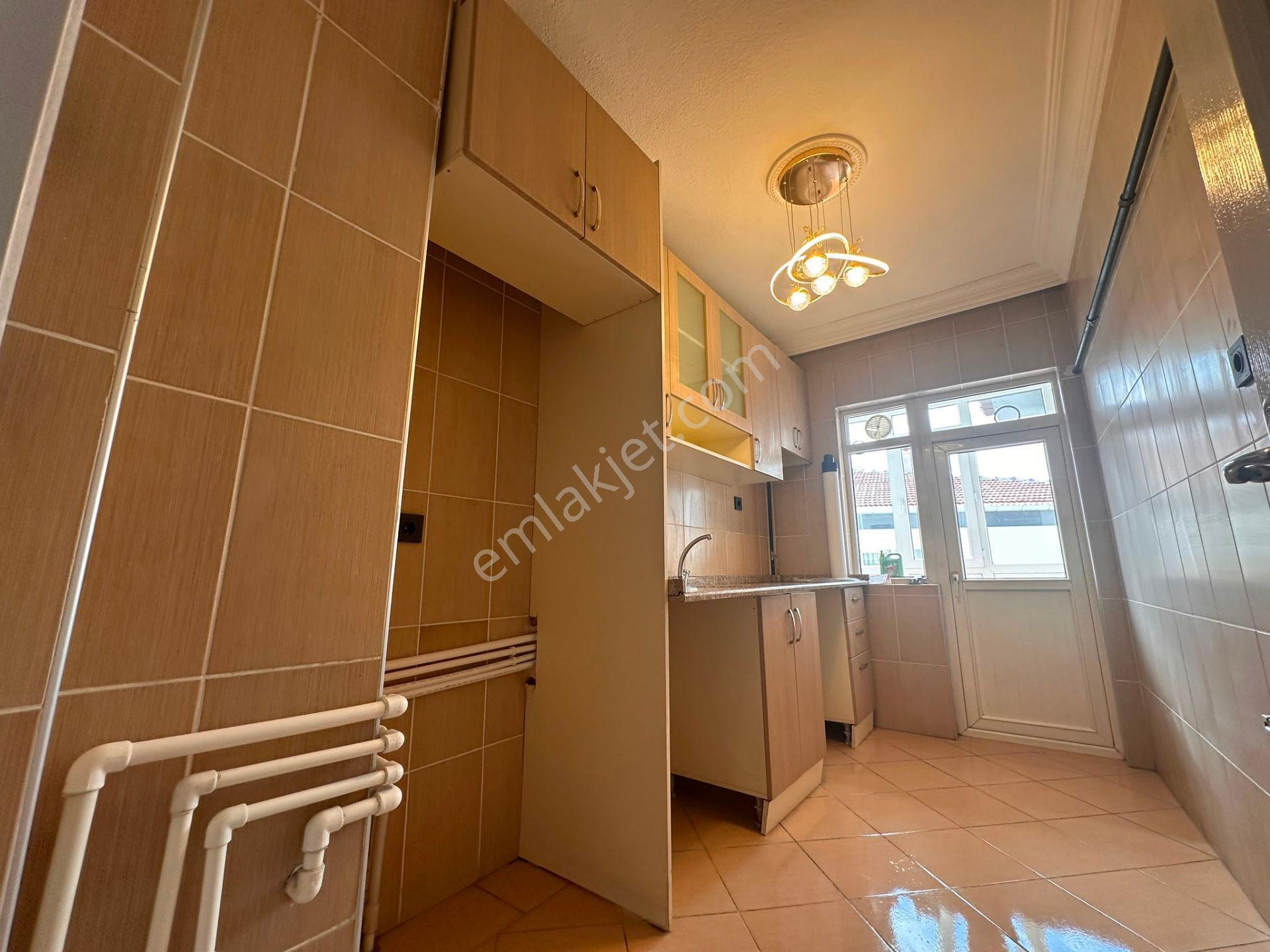 General Zeki Doğanda Natoyolu Yakını 3+1 Masrafsız 110m2 Daire - Görsel 2
