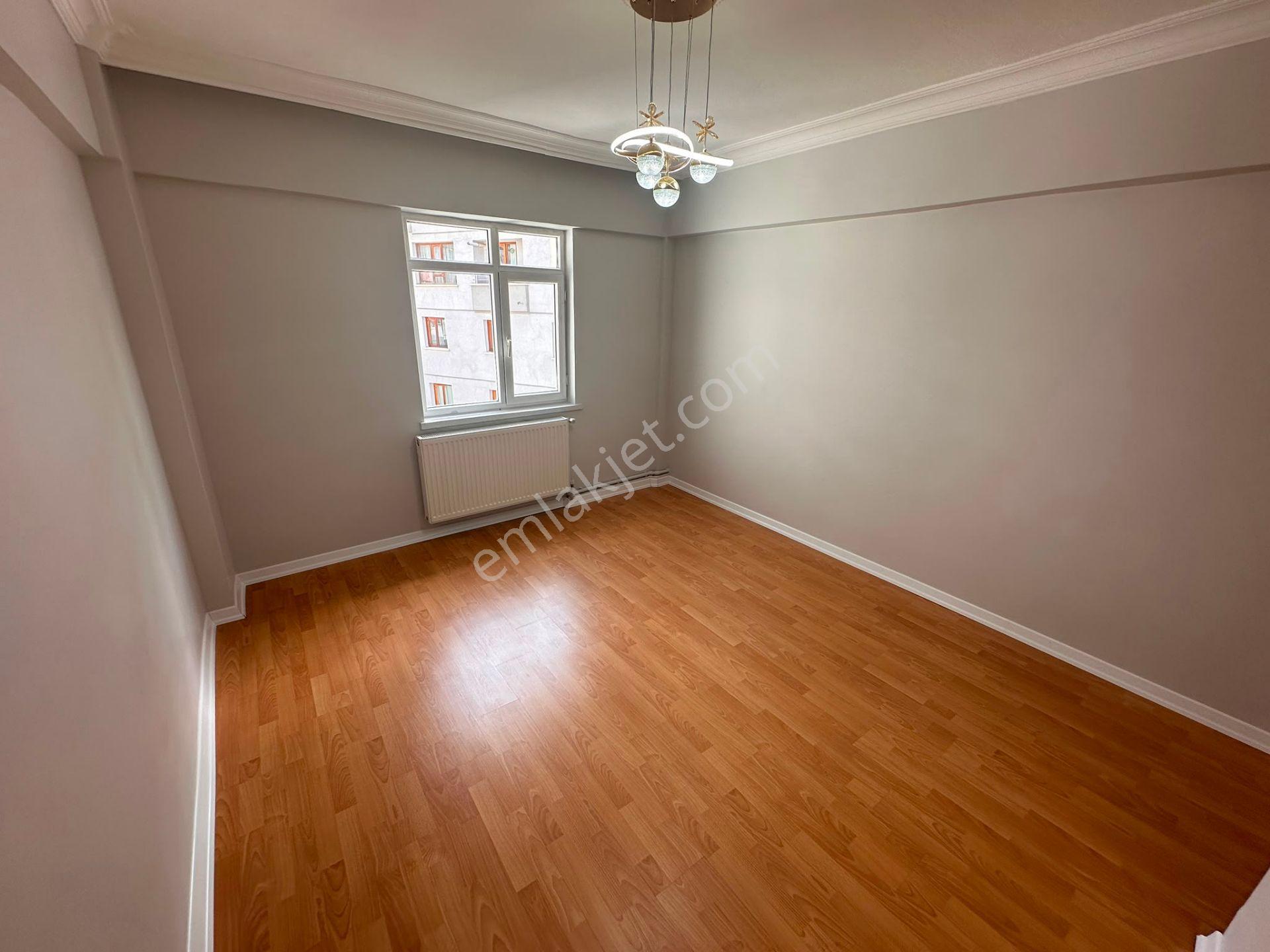 General Zeki Doğanda Natoyolu Yakını 3+1 Masrafsız 110m2 Daire - Görsel 11