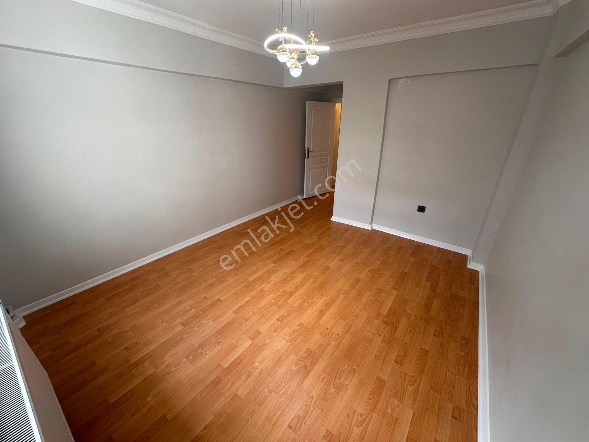 General Zeki Doğanda Natoyolu Yakını 3+1 Masrafsız 110m2 Daire - Görsel 4