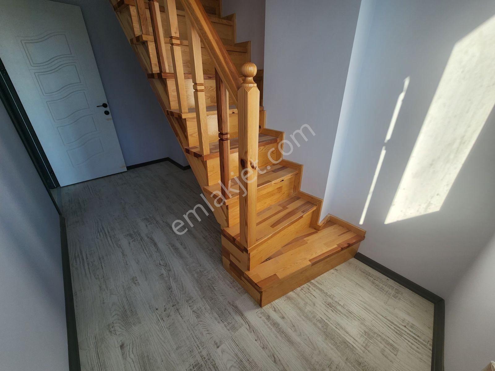 Satılık 3+2 Meydan Konumlu Dubleks Daire - Görsel 8