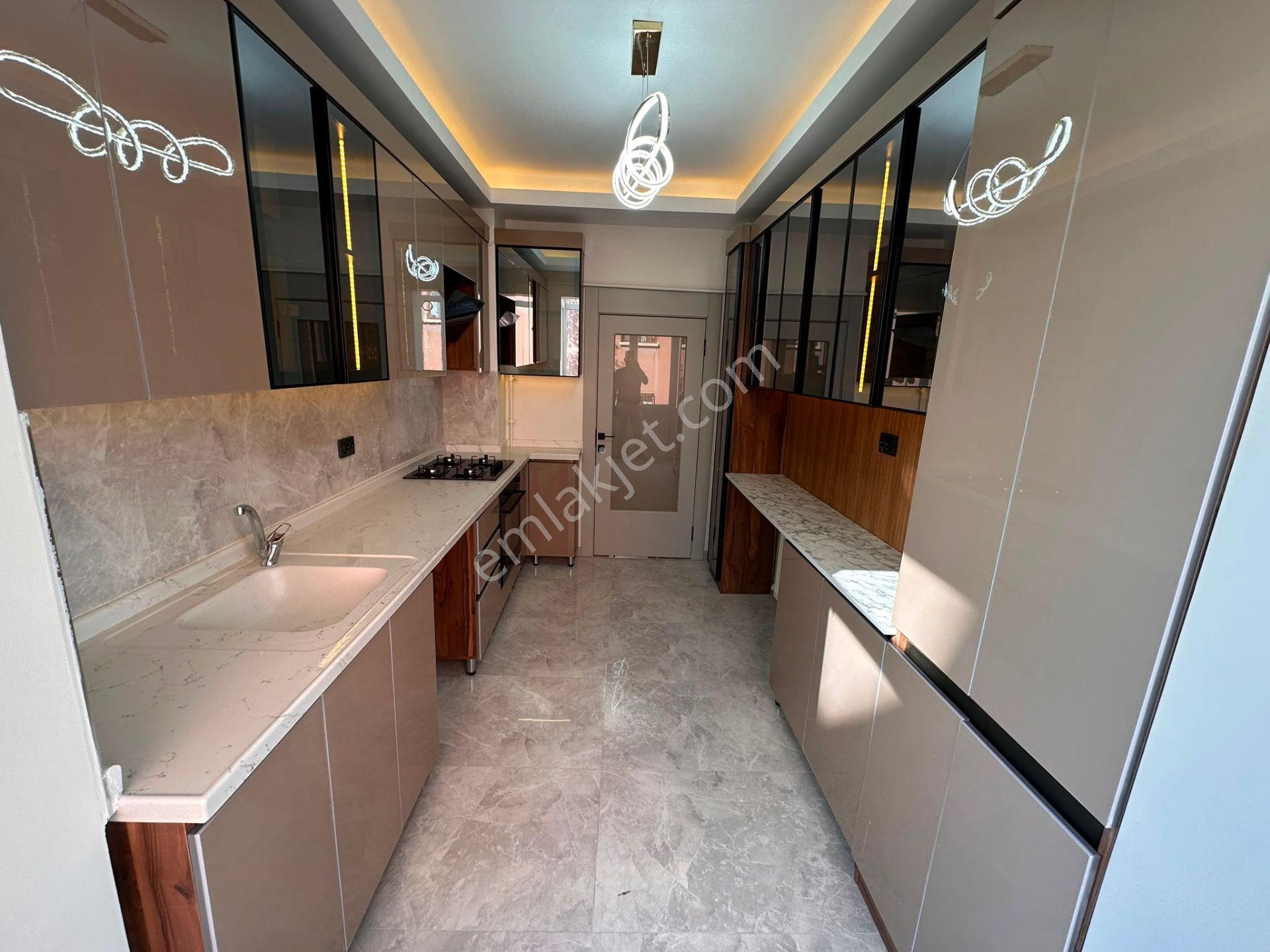 Kurtuluş Parkı Karşısı Bağımsız Öncephe 3+1 130m2 Ultralüx Daire - Görsel 17