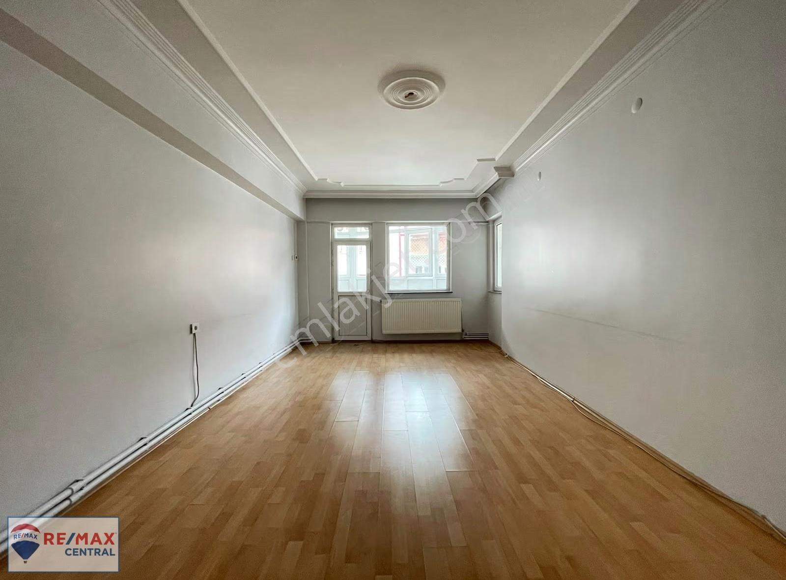Re/max Central'dan Ulucami Civarında Merkezi Noktada Satılık 3+1 - Görsel 12