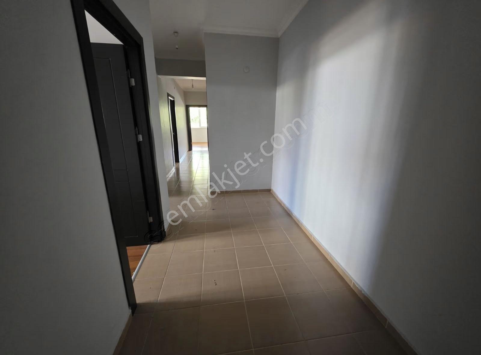 Böylesi Zor.. Kızıltoprak Çok Geniş Temiz 2+1 Kiralık - Görsel 26