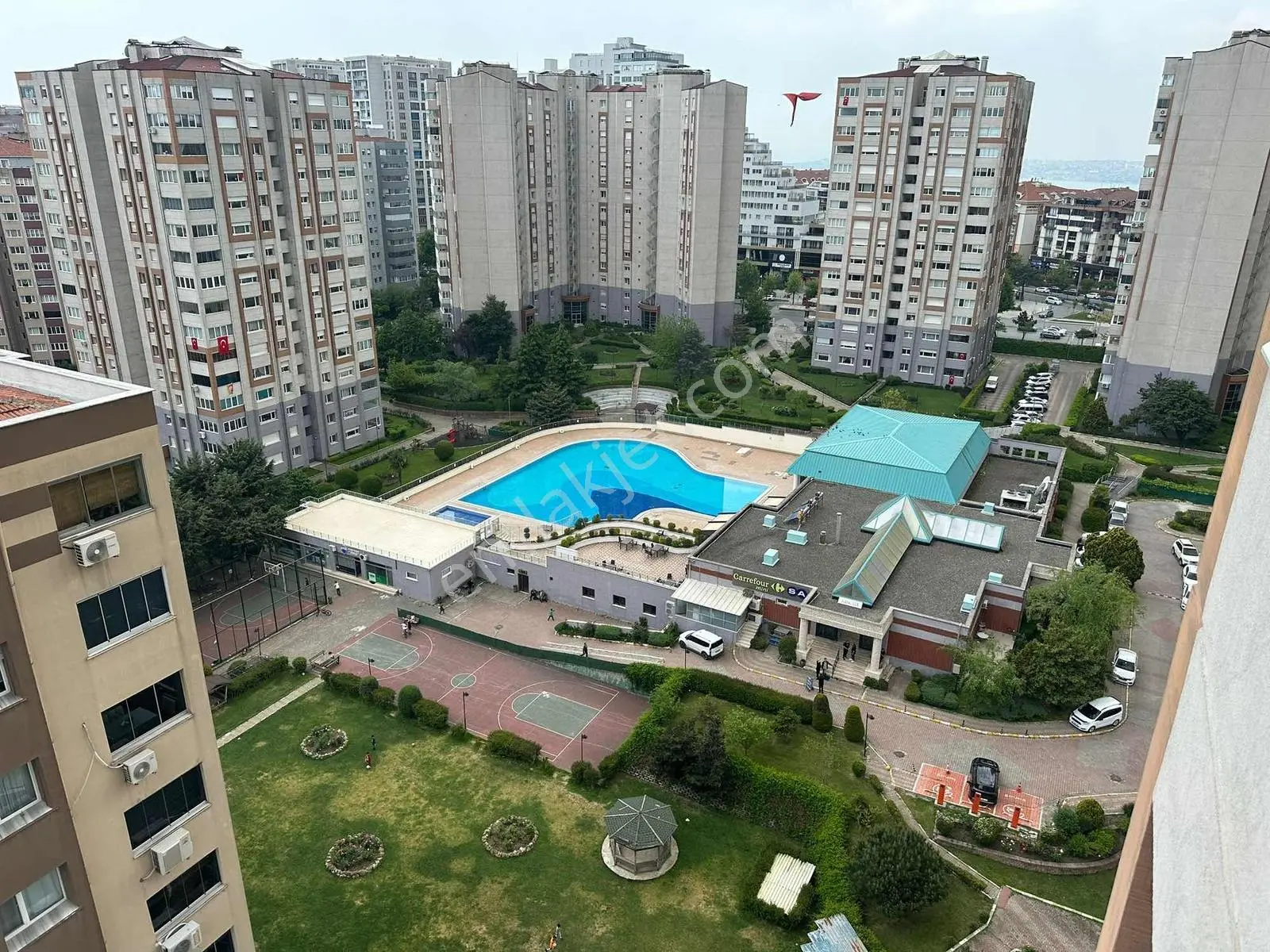Parlamenterler Sitesi Boş Kök Tapu Havuz & Deniz Manzaralı Daire