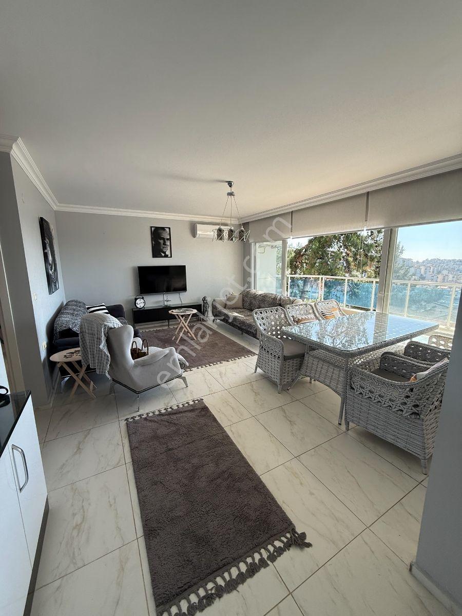Kuşadası Panoramik Deniz Manzaralı,havuzlu Satılık 3+1 Daire - Görsel 30