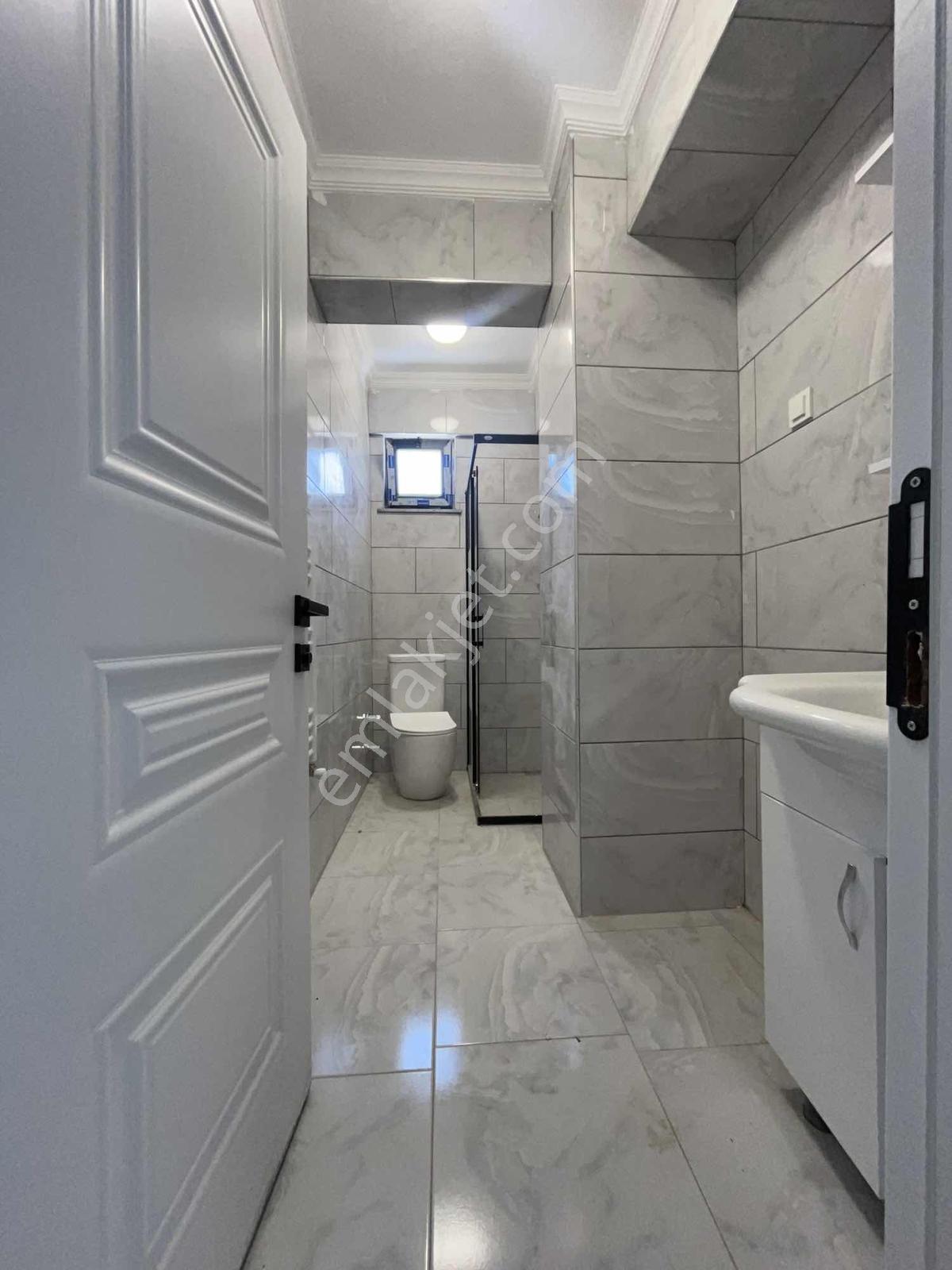 Bigadiç Merkez'de Sıfır Asansörlü Binada Satılık 1+1 Daire - Görsel 11