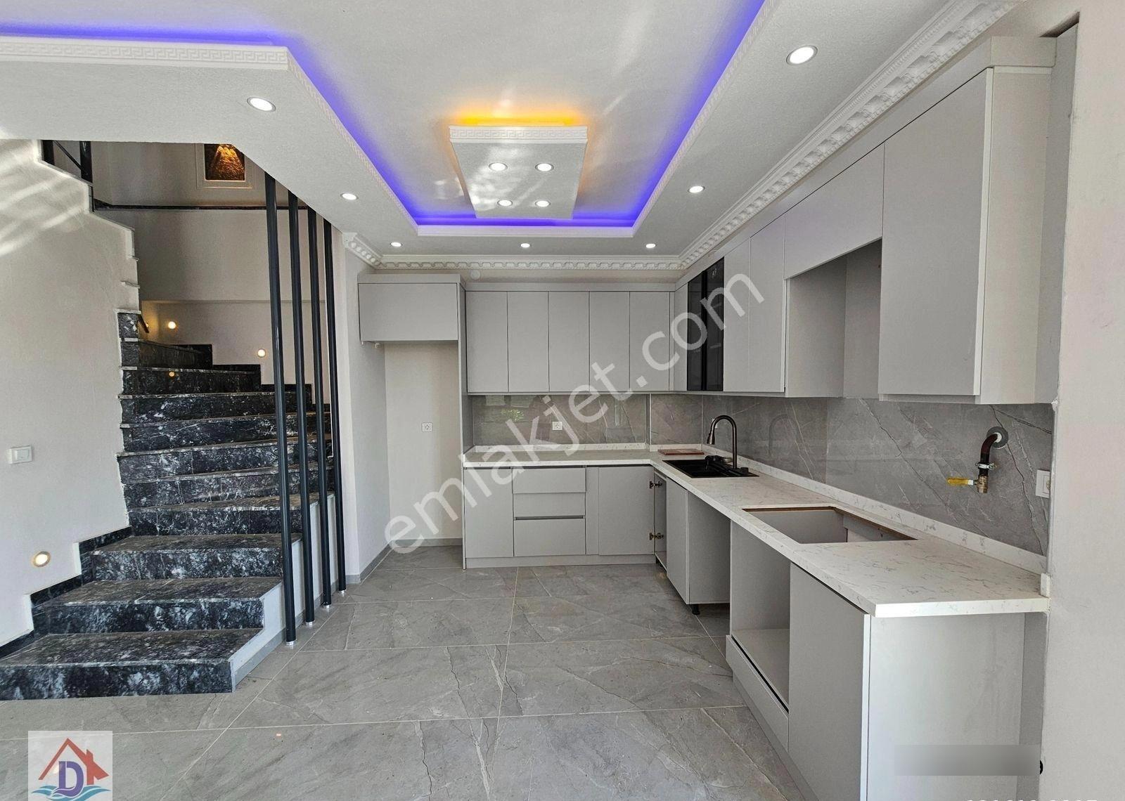 Deniz'den 4+1 Müstakil Havuzlu, Deniz Manzaralı Lüks Villa - Görsel 23