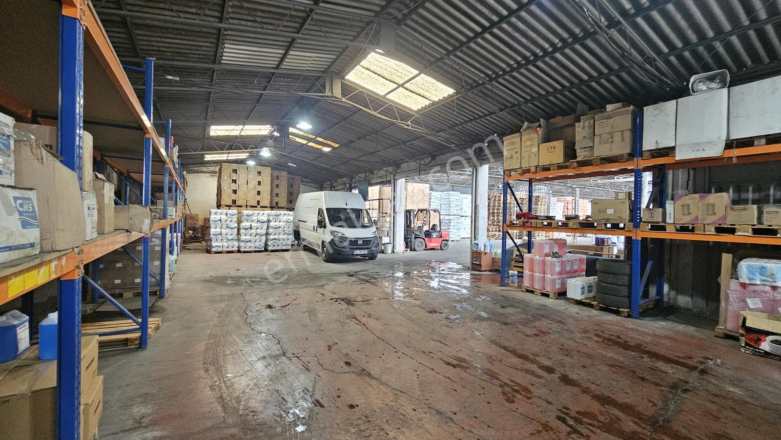 Sinan Tekin'den Kartal E5 Ve Tem Aksında 1300 M2 Harika Depo - Görsel 12