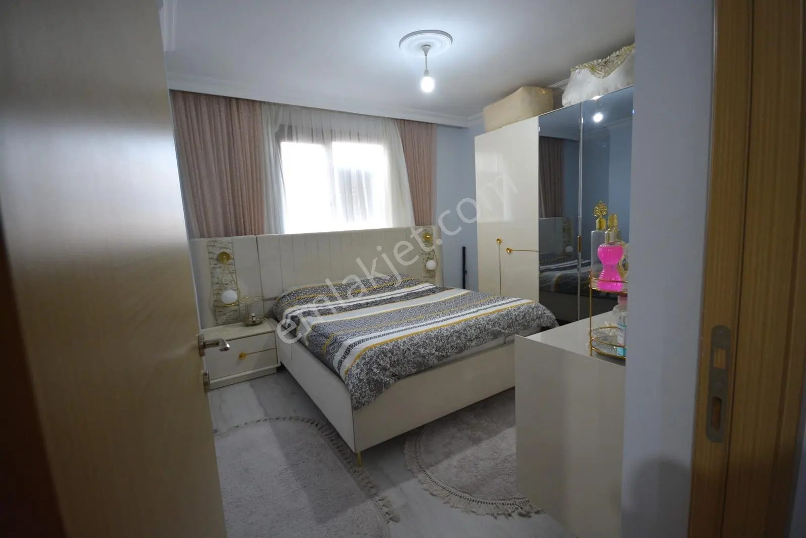 Satılık 160 M² Yunus Emre Mah. 3+1 Lüks Üst Dubleks Daire - Görsel 4
