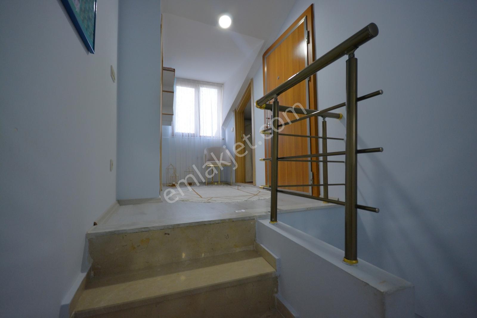 Satılık 160 M² Yunus Emre Mah. 3+1 Lüks Üst Dubleks Daire - Görsel 23
