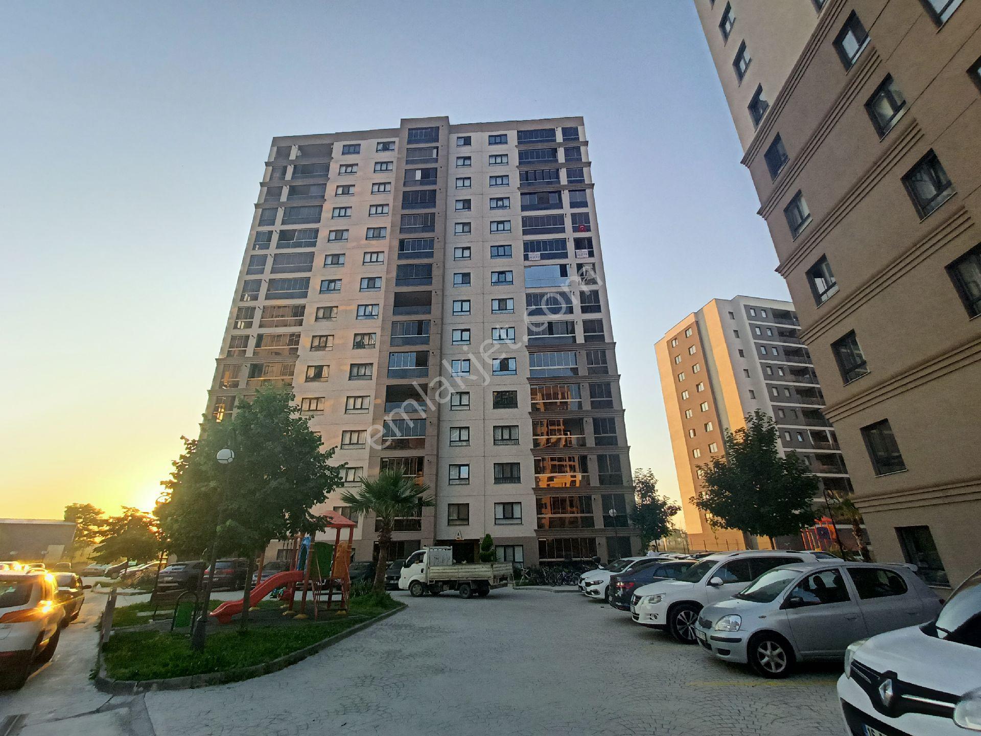 Kaçmaz Emlak Cumhuriyet Mah Prestij Hayat Satılık 3+1 Manzaralı Daire