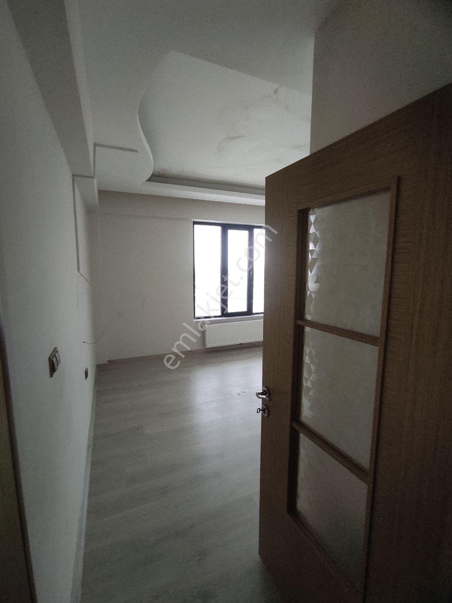 Kaçmaz Emlaktan Yeşilhisar Merkezde Satılık Dubleks Daire - Görsel 3