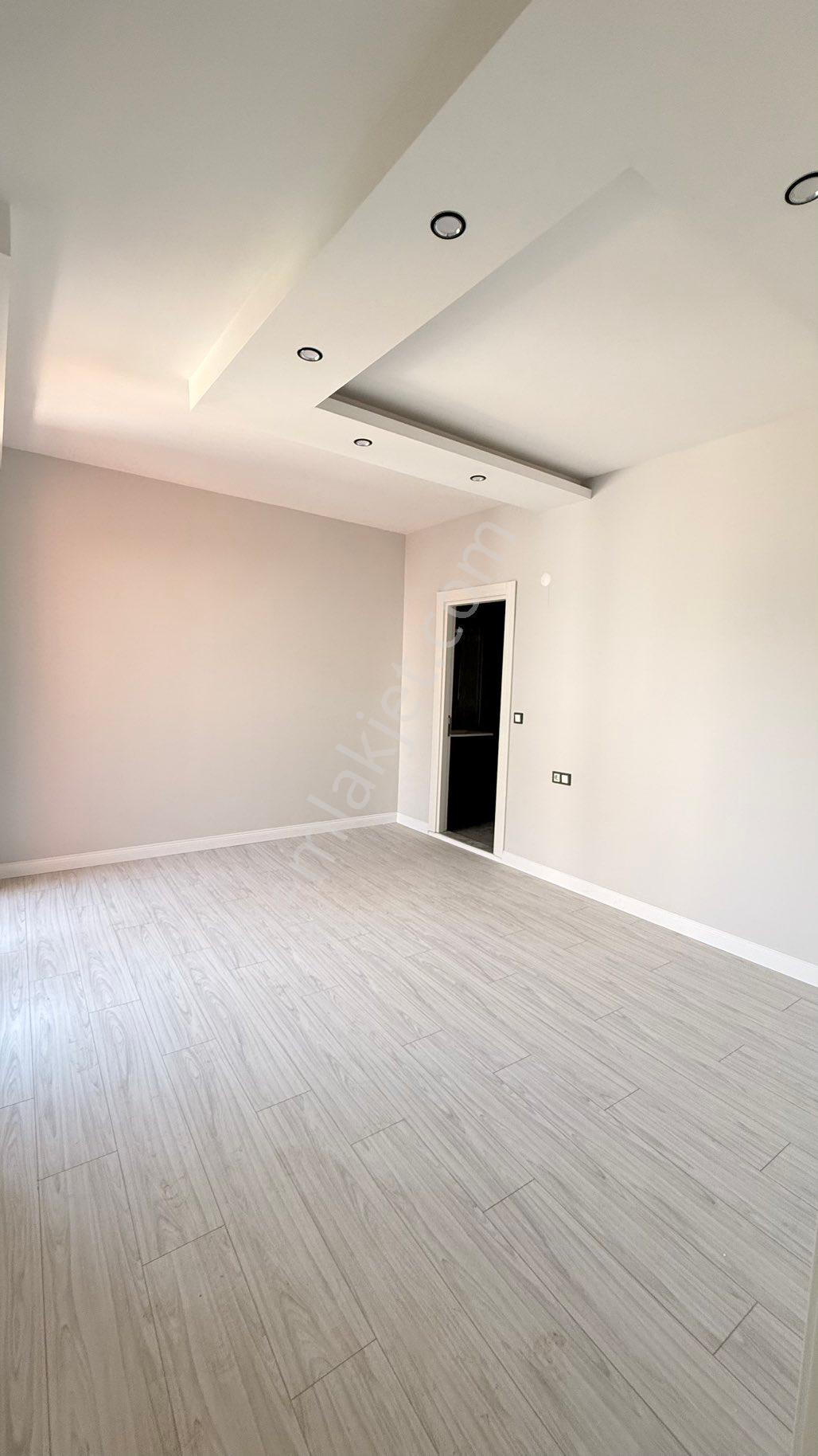 Çanakkale Esenler Mahallesi Site İçinde Kiralık 3+1 - Görsel 18
