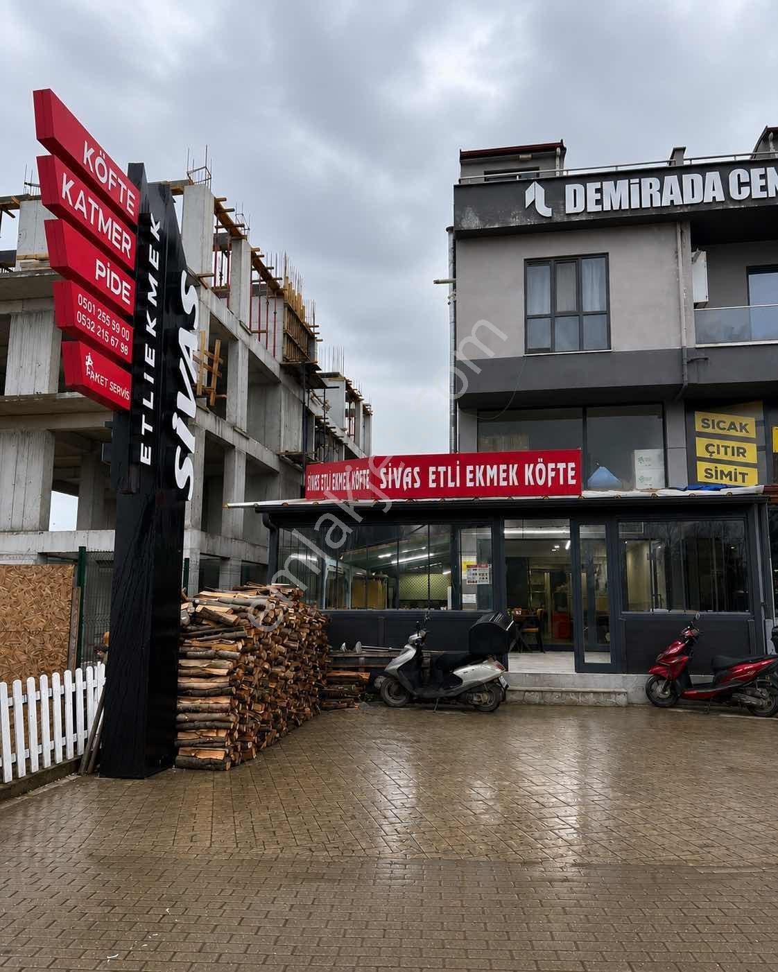 Devren Kiralık Etli Ekmek & Köfte Restoranı