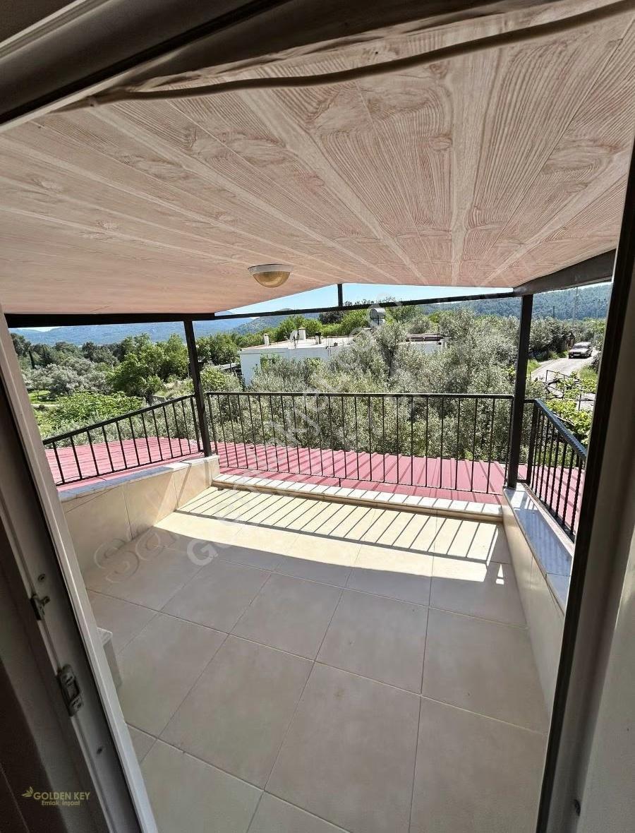 İncirköy Merkez'de Müstakil Yaşam Sunan 3+1 Kiralık Ev - Görsel 18