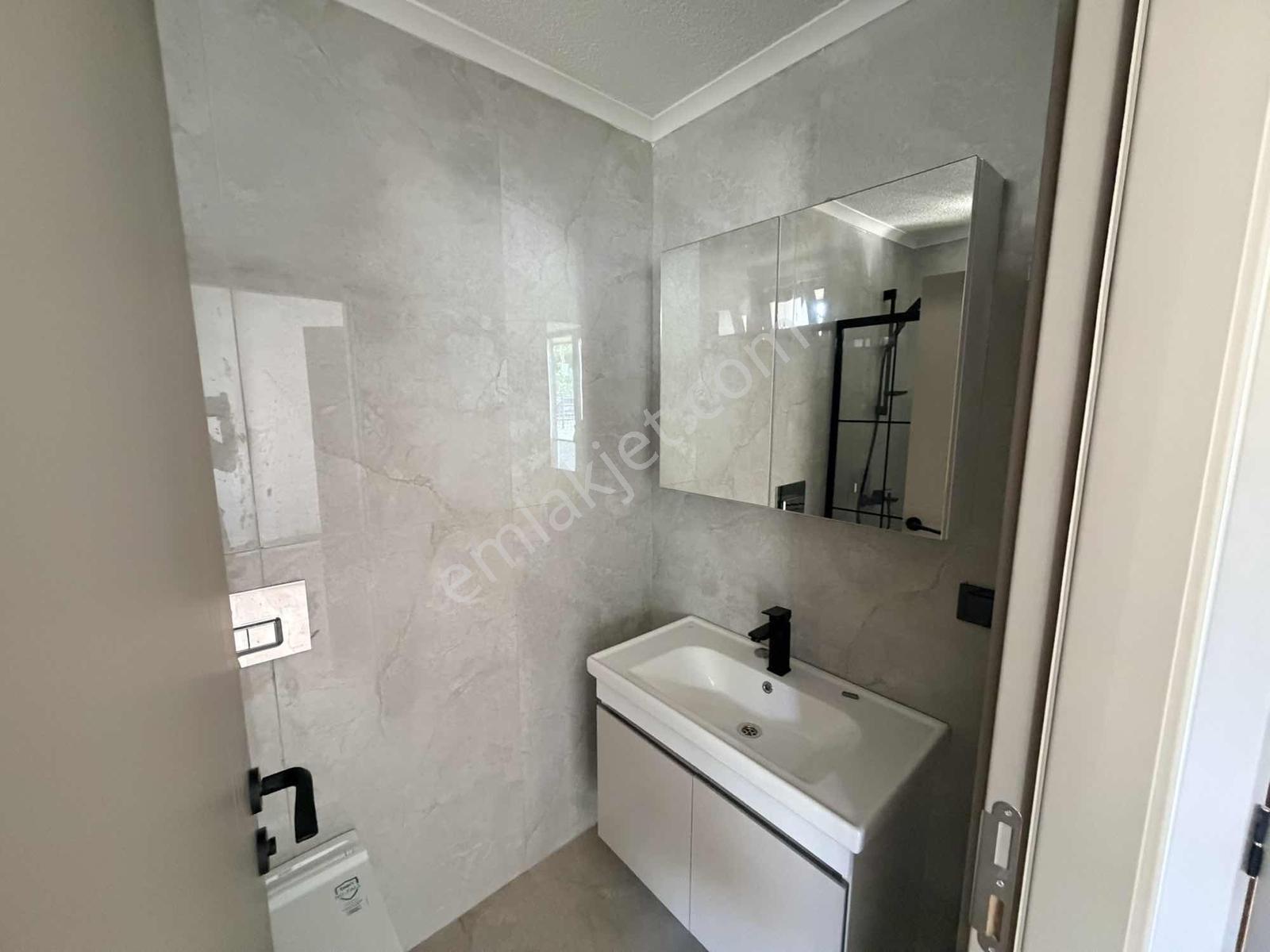 Garden Sea Kavaklıda Bahçe Kullanımlı Kiralık Özel Daire - Görsel 8