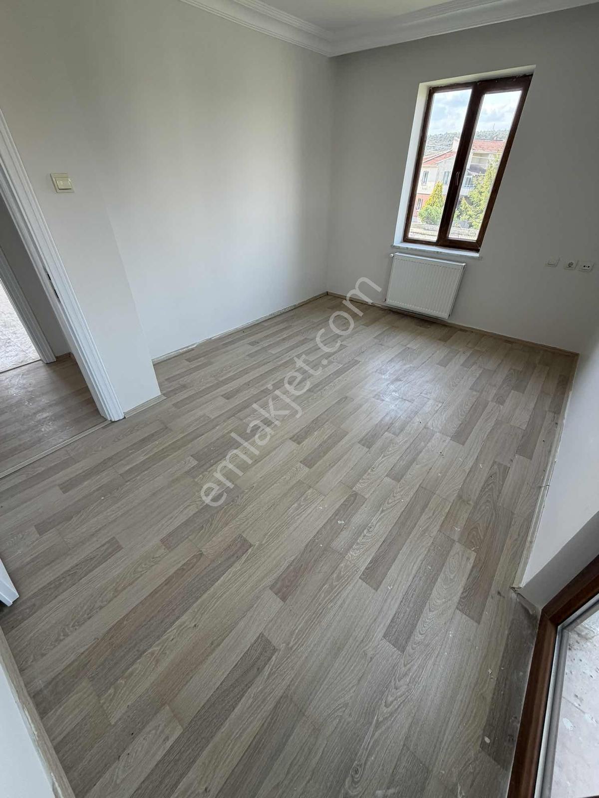 Fazelden Geniş Arazili Yaz Ve Kış Bahçeli Kullanışlı Villa - Görsel 22