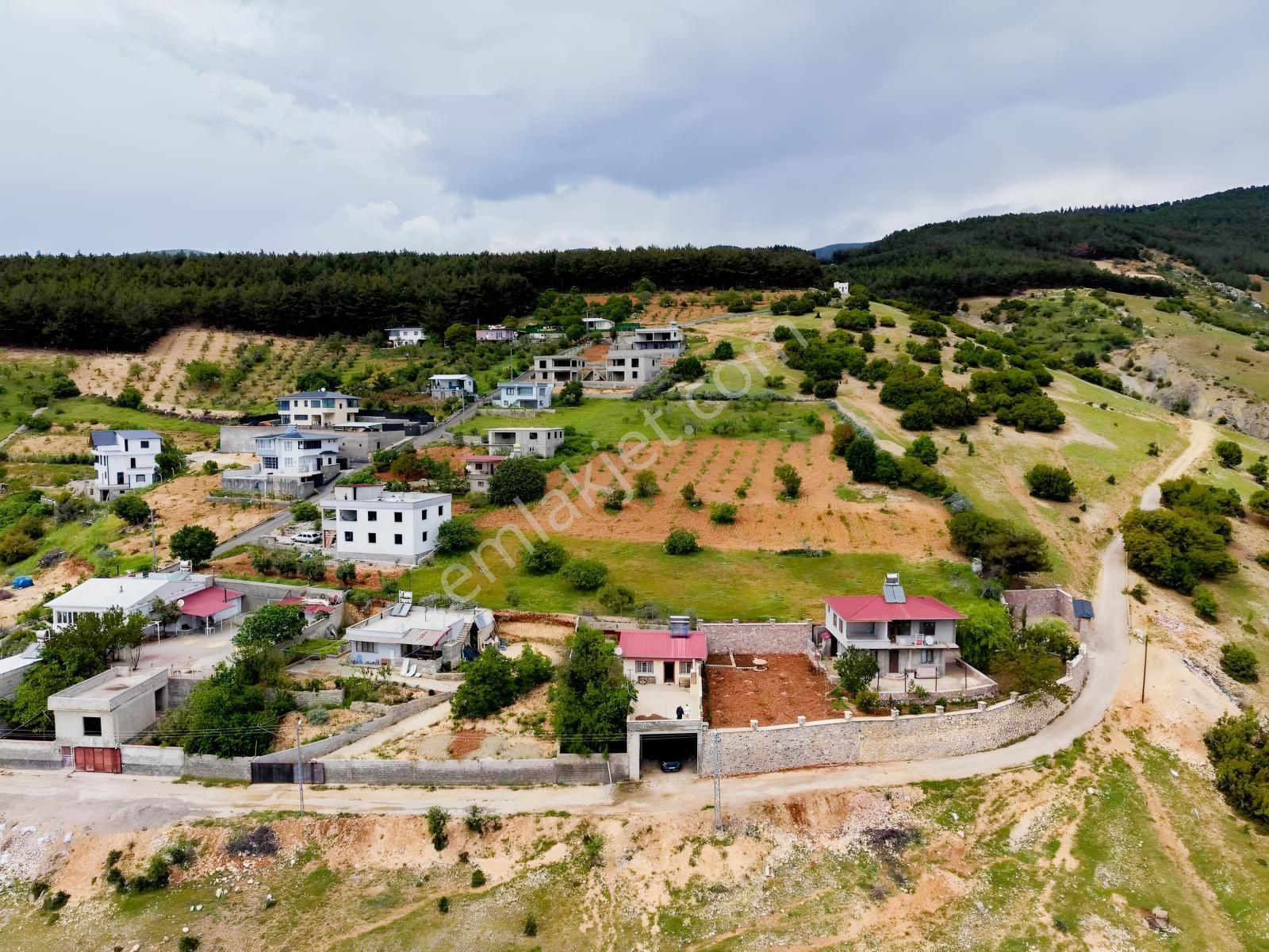 Şehre 5 Dakika Mesafede, Doğayla İç İçe Eşsiz Yaşam Fırsatı! - Görsel 9