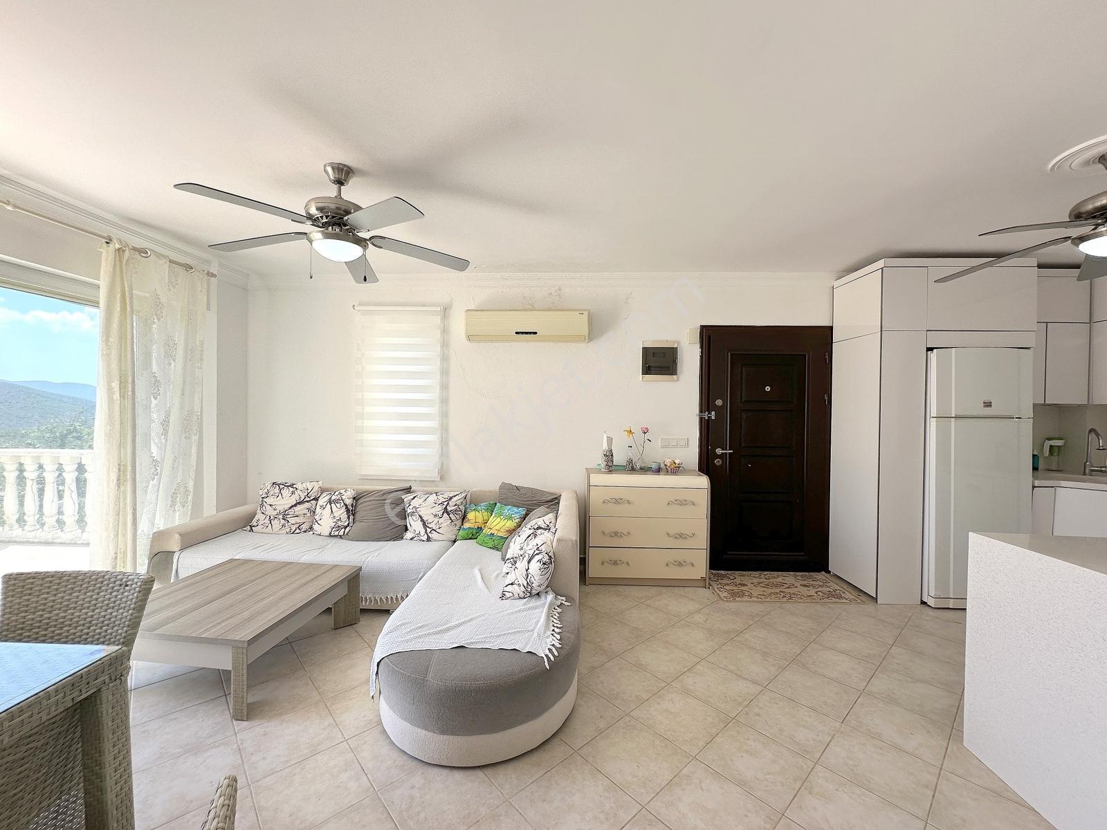 Bodrum Plajlı Resort Sitede Manzaralı Eşyalı Bakımlı 2+1 Daire - Görsel 10