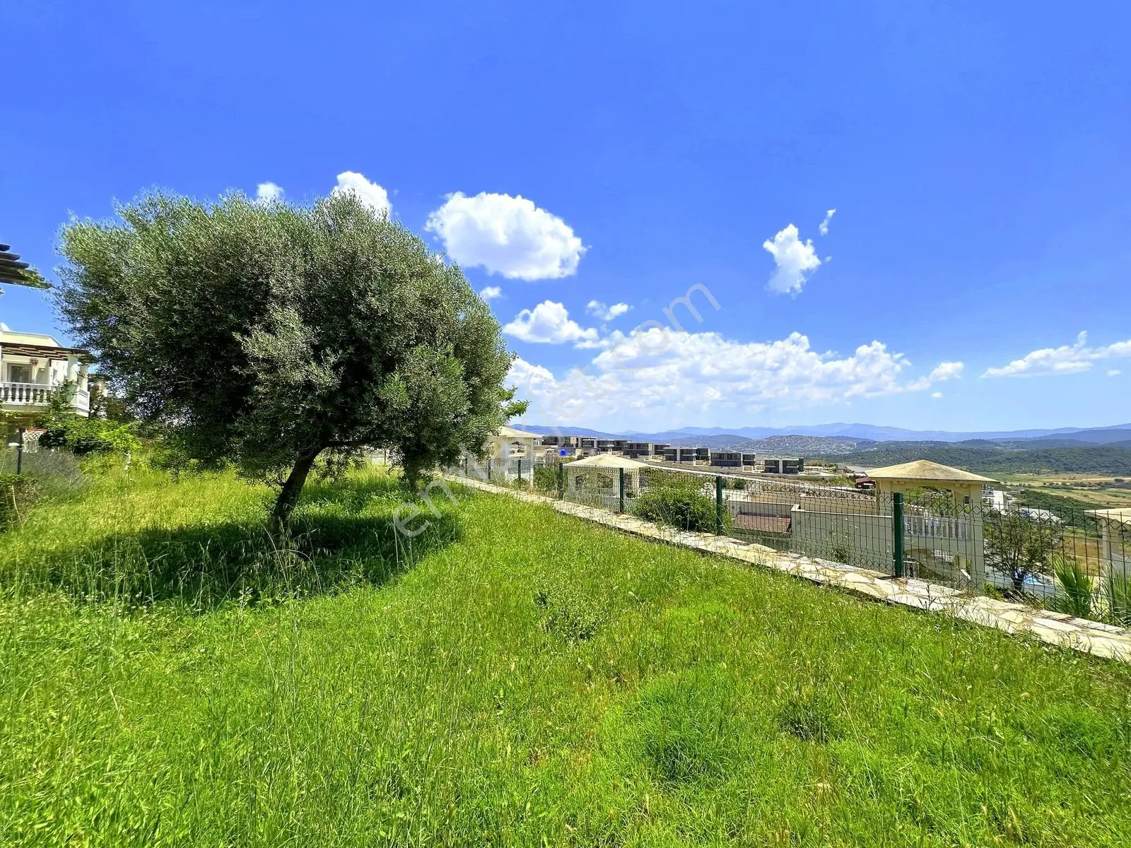 Bodrum Plajlı Resort Sitede Manzaralı Eşyalı Bakımlı 2+1 Daire - Görsel 4