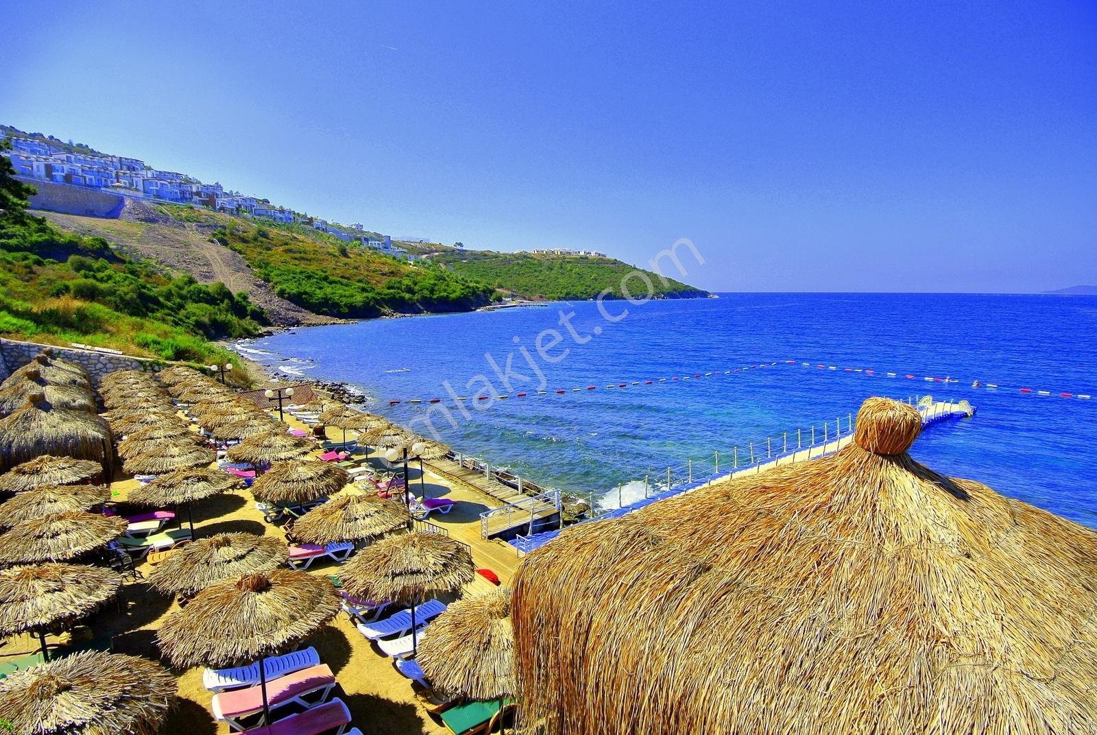 Bodrum Plajlı Resort Sitede Manzaralı Eşyalı Bakımlı 2+1 Daire - Görsel 15