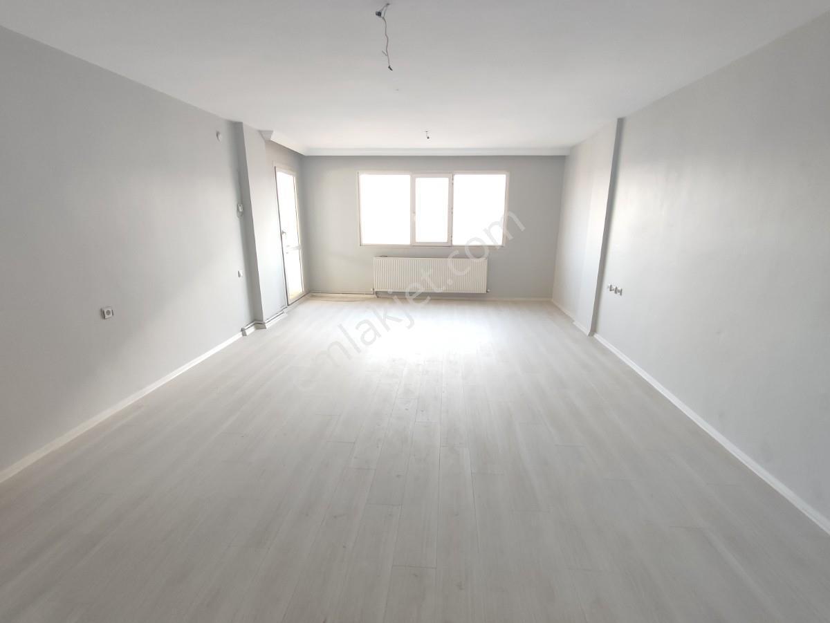 Bayraklı Manavkuyu Geniş Ve Ferah, Bakımlı Kiralık 3+1 Daire - Görsel 2