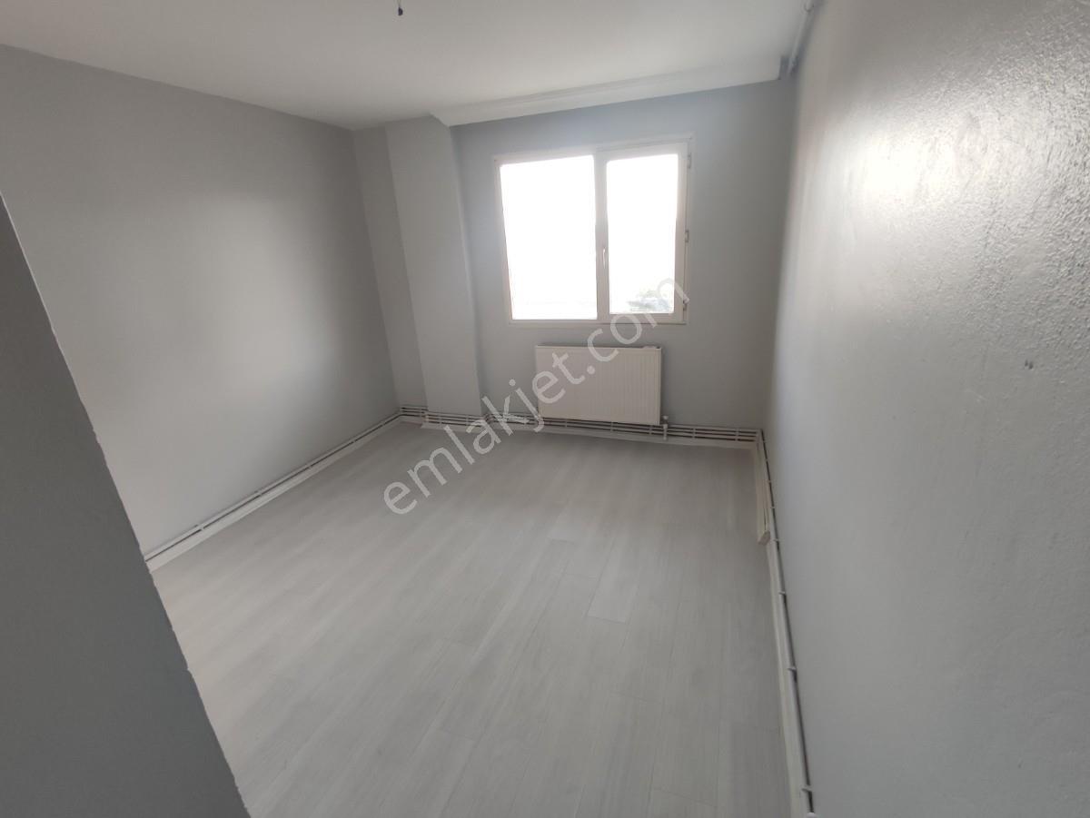 Bayraklı Manavkuyu Geniş Ve Ferah, Bakımlı Kiralık 3+1 Daire - Görsel 17