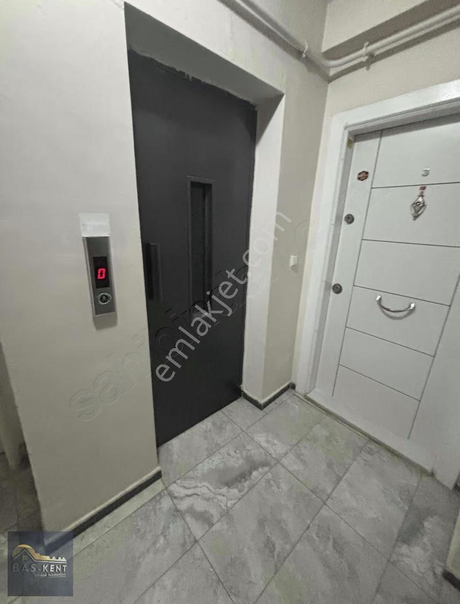 Erasta Arkası Eşyalı 2+1 Kiralık Daire