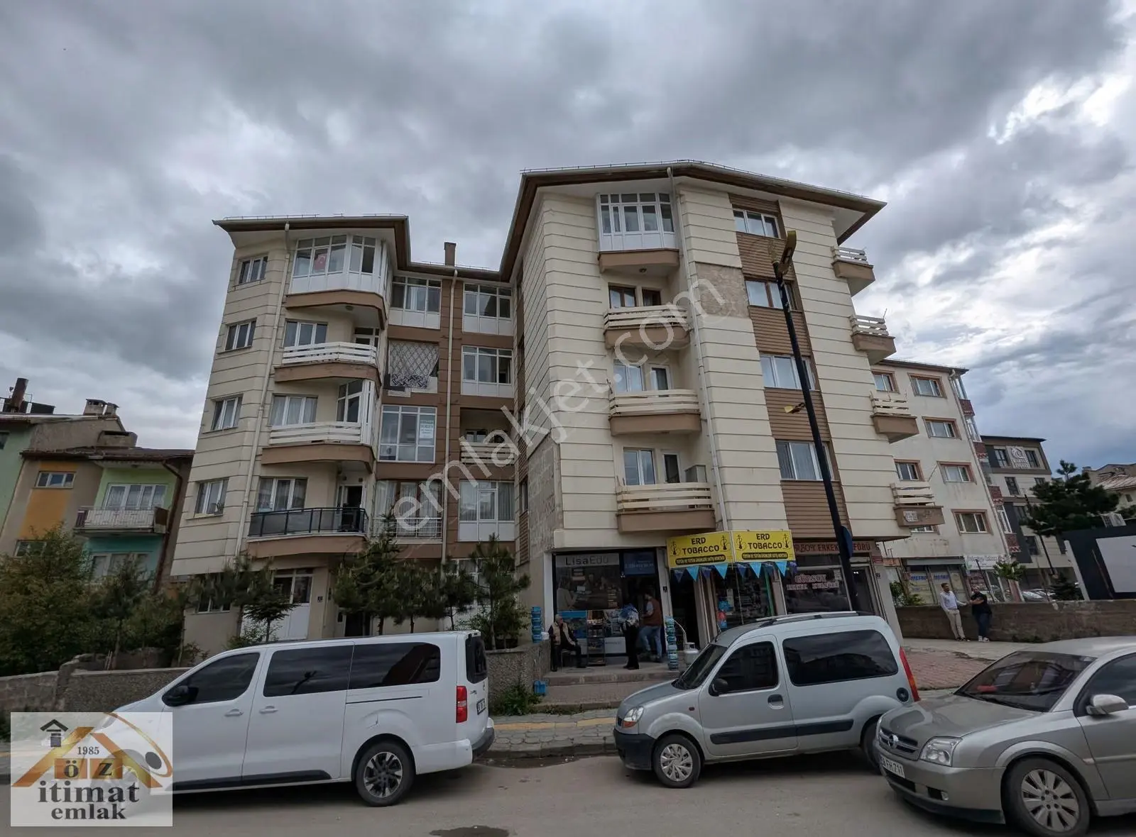 Öz İtimat Emlak // Sazlı Kavşakta İçi Sıfır Kiralık 3+1 Daire